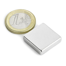 Q-20-20-05-N, Parallélépipède magnétique 20 x 20 x 5 mm, néodyme, N42, nickelé