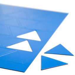 BA-014TR/blue, Triángulos magnéticos grandes, para pizarras blancas y de planificación, 25 símbolos por hoja A4, azul