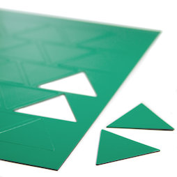 BA-014TR/green, Triángulos magnéticos grandes, para pizarras blancas y de planificación, 25 símbolos por hoja A4, verde